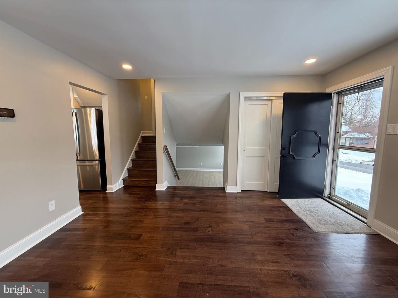 41 Dorset Dr - Photo 3 of 25