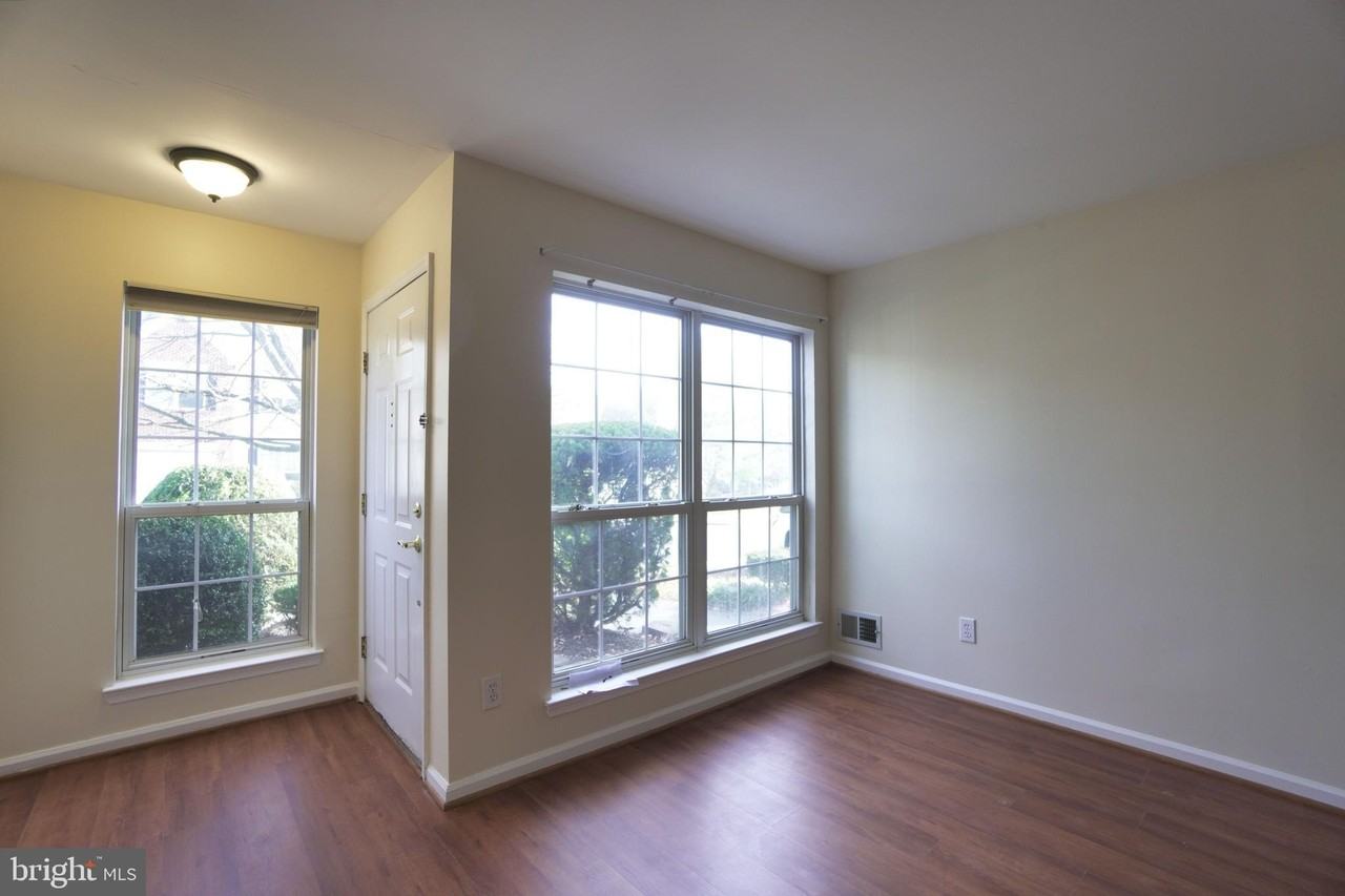 306 Pimlico Way - Photo 2 of 28