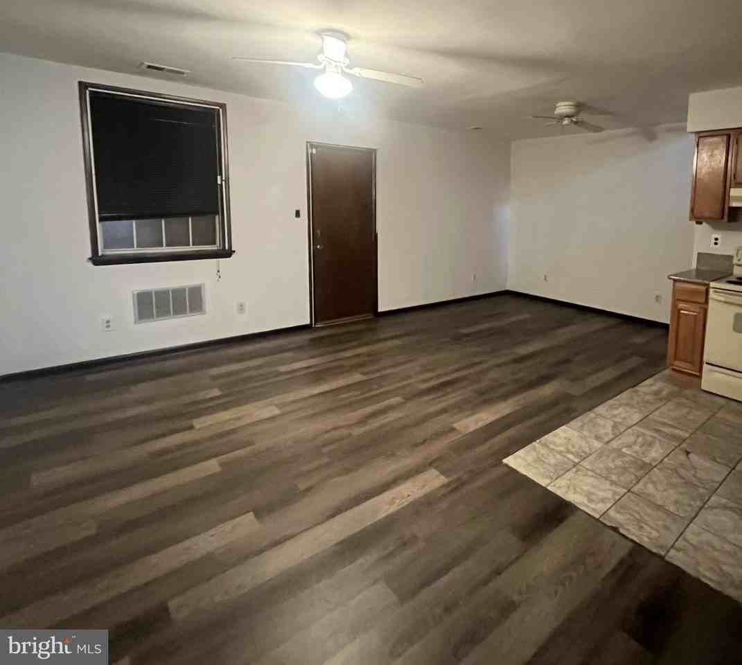 2530 E Cambria St - Photo 5 of 10