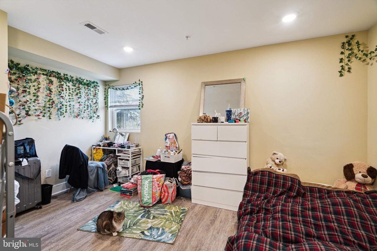 2214 N Camac St Unit 1 - Photo 7 of 26