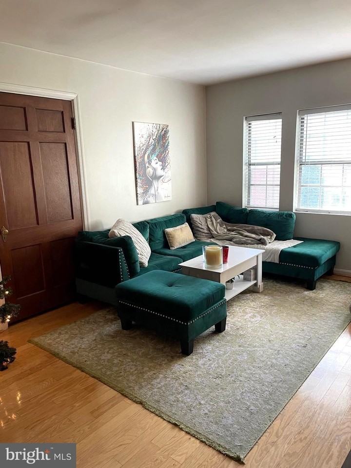 1813 Key Blvd Unit 10540 - Photo 2 of 16