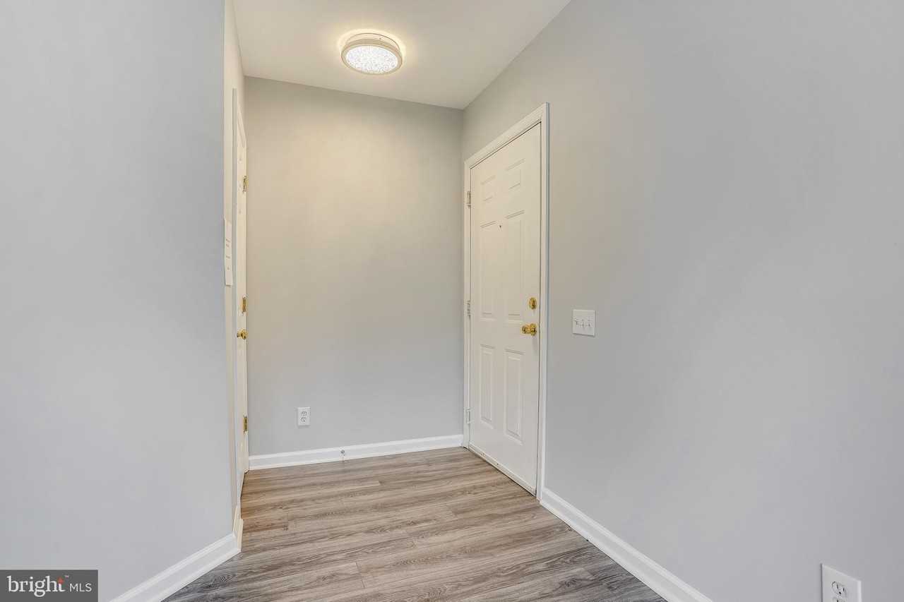 12631 Fair Crest Ct Apt 303 - Photo 4 of 50
