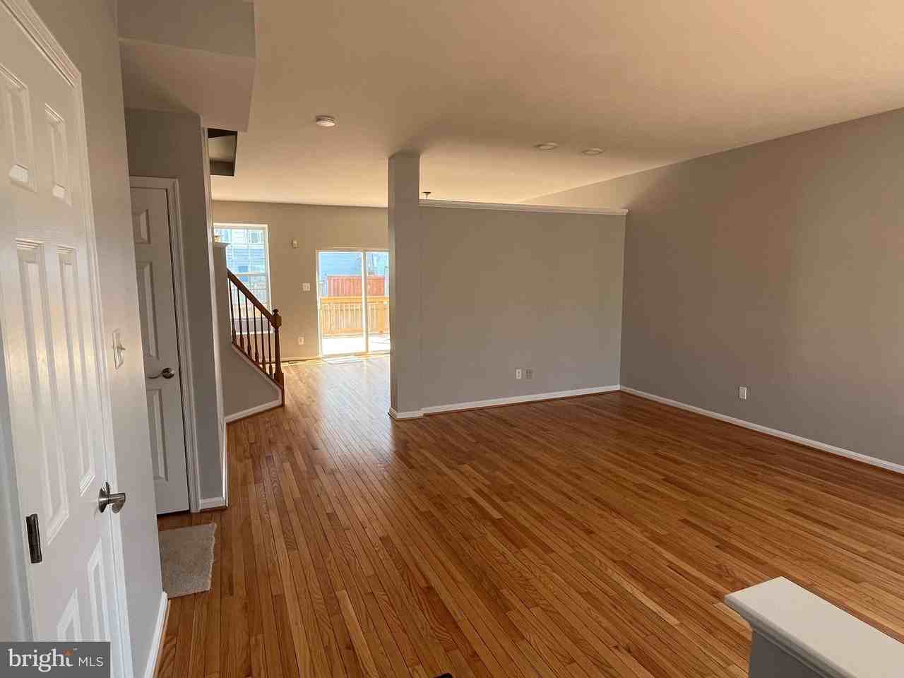 14223 Brenham Dr - Photo 2 of 32