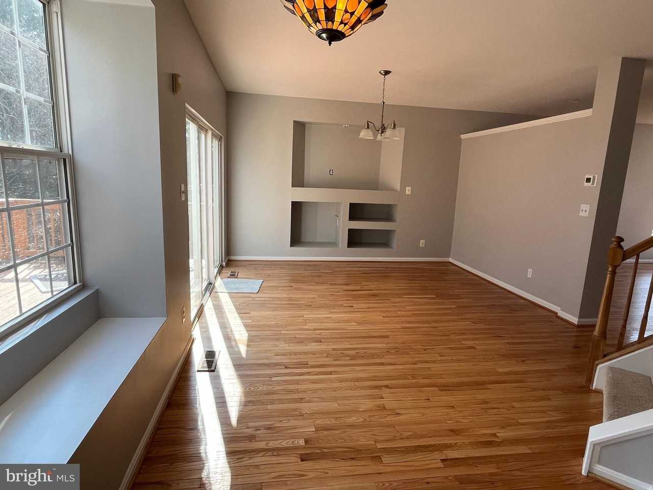 14223 Brenham Dr - Photo 6 of 32