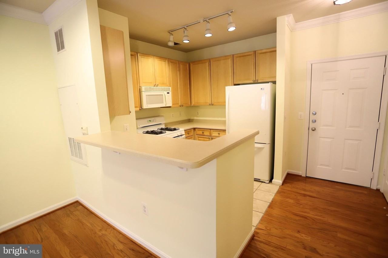 9480 Virginia Center Blvd Unit 104 - Photo 5 of 20