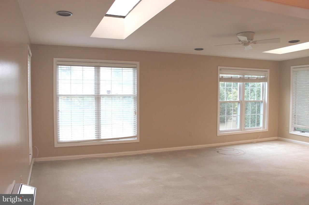 6210 Cottonwood St - Photo 3 of 50