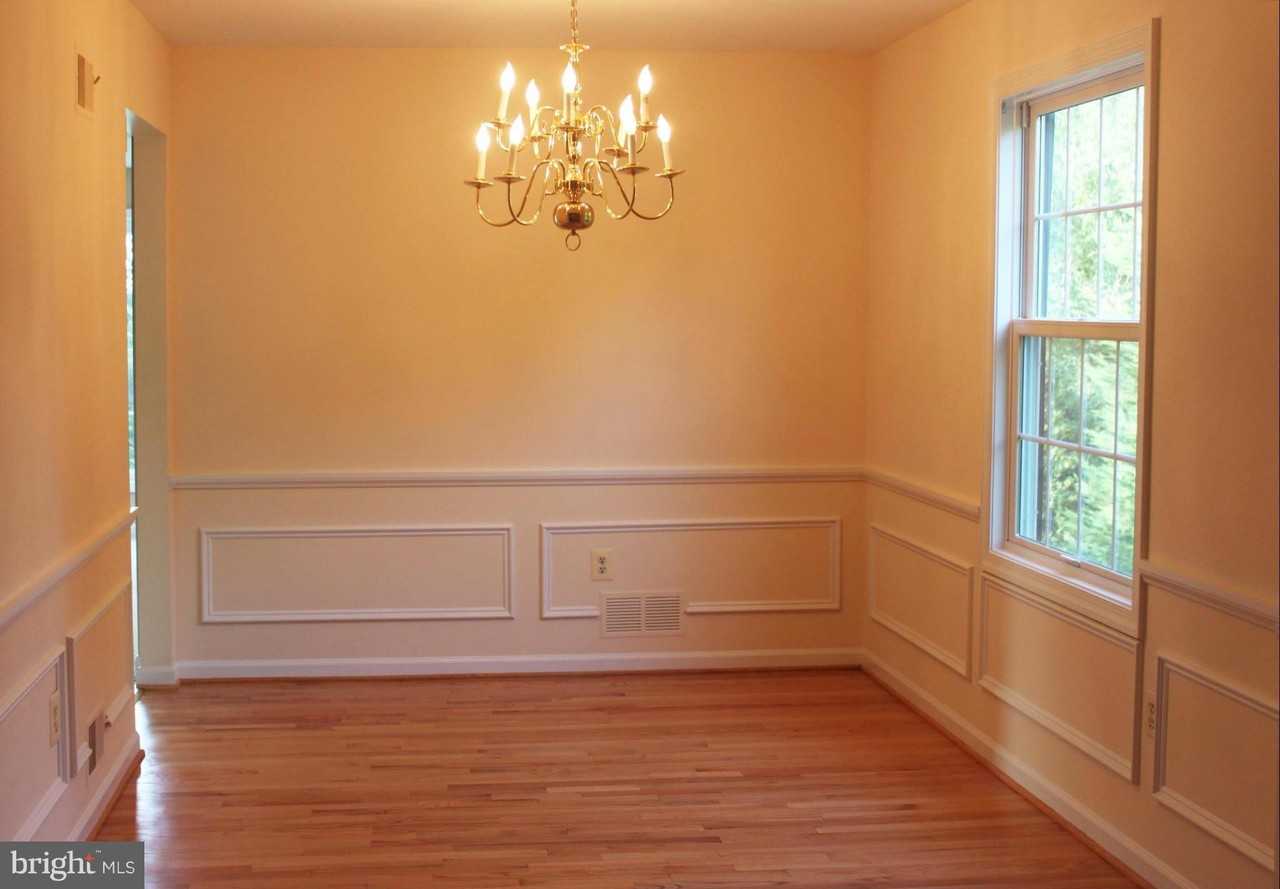 6210 Cottonwood St - Photo 5 of 50