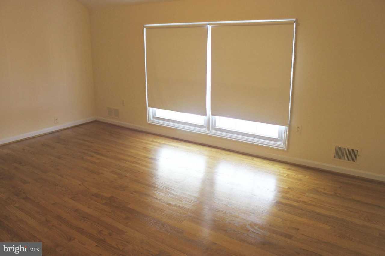 6210 Cottonwood St - Photo 7 of 50