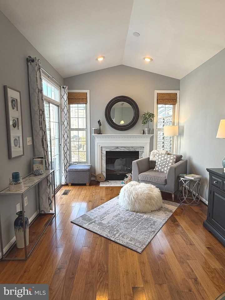 20554 Banbury Sq - Photo 5 of 20