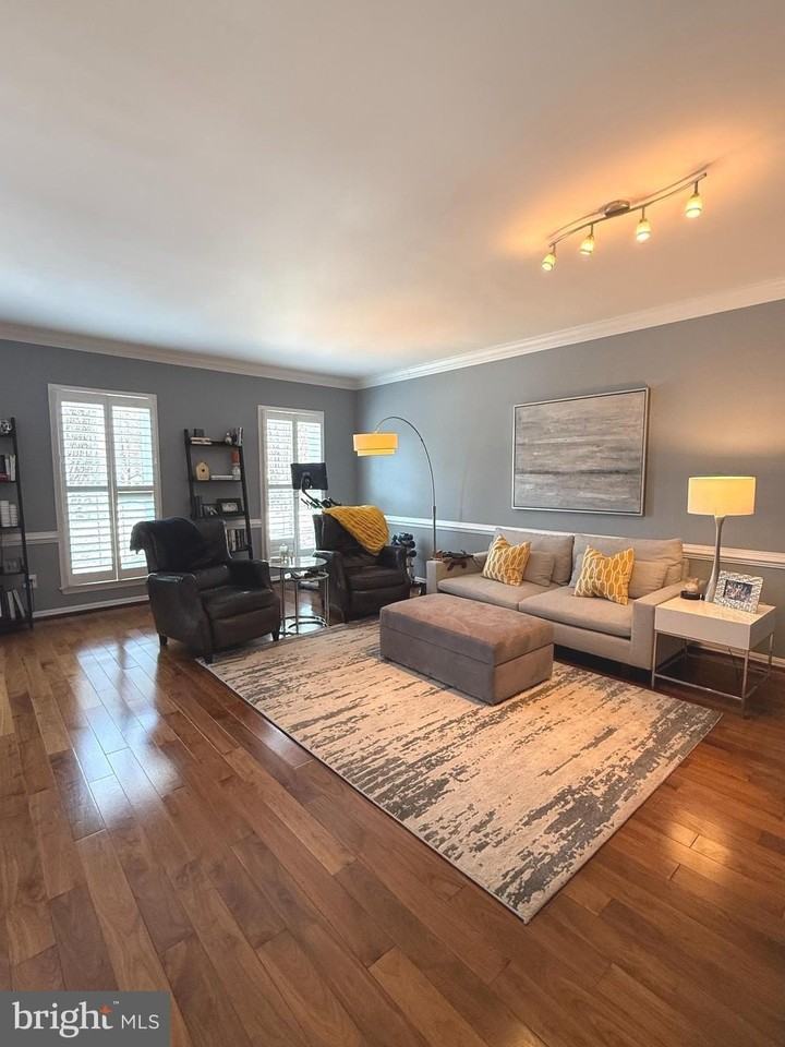 20554 Banbury Sq - Photo 6 of 20