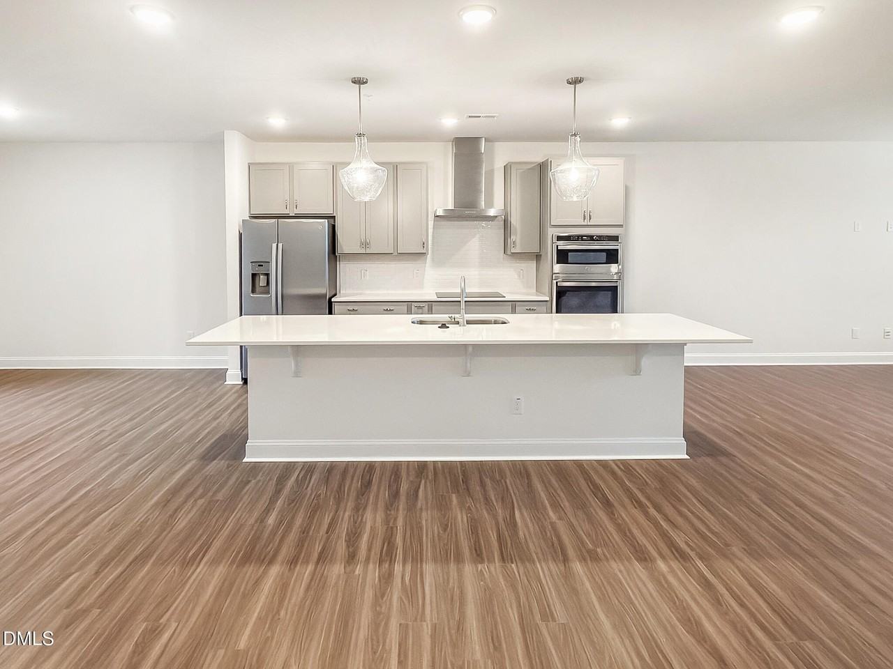 10531 Pleasant Branch Dr Unit 201 - Photo 3 of 37