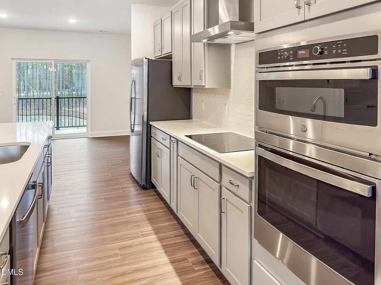 10531 Pleasant Branch Dr Unit 201 - Photo 6 of 37