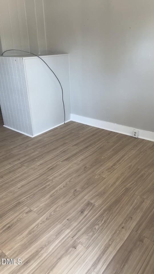 805 Rountree Ave Se - Photo 4 of 10