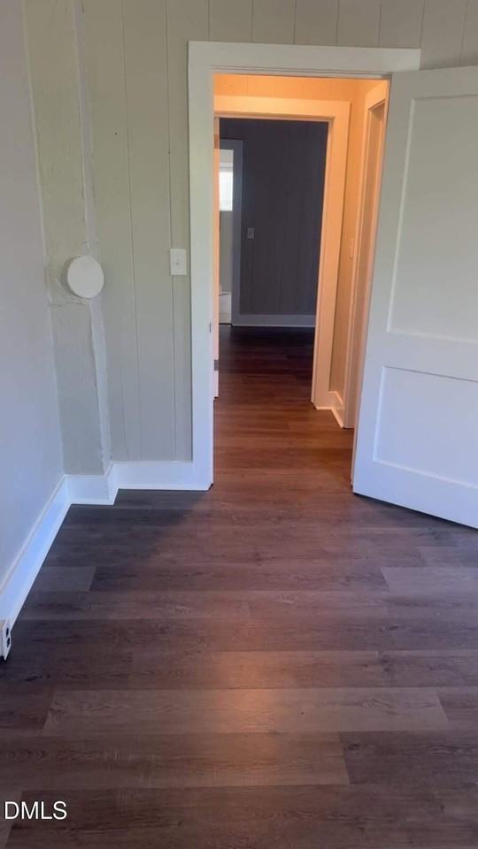 805 Rountree Ave Se - Photo 6 of 10