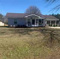 featured image of 18160 N Jefferson St Unit 1