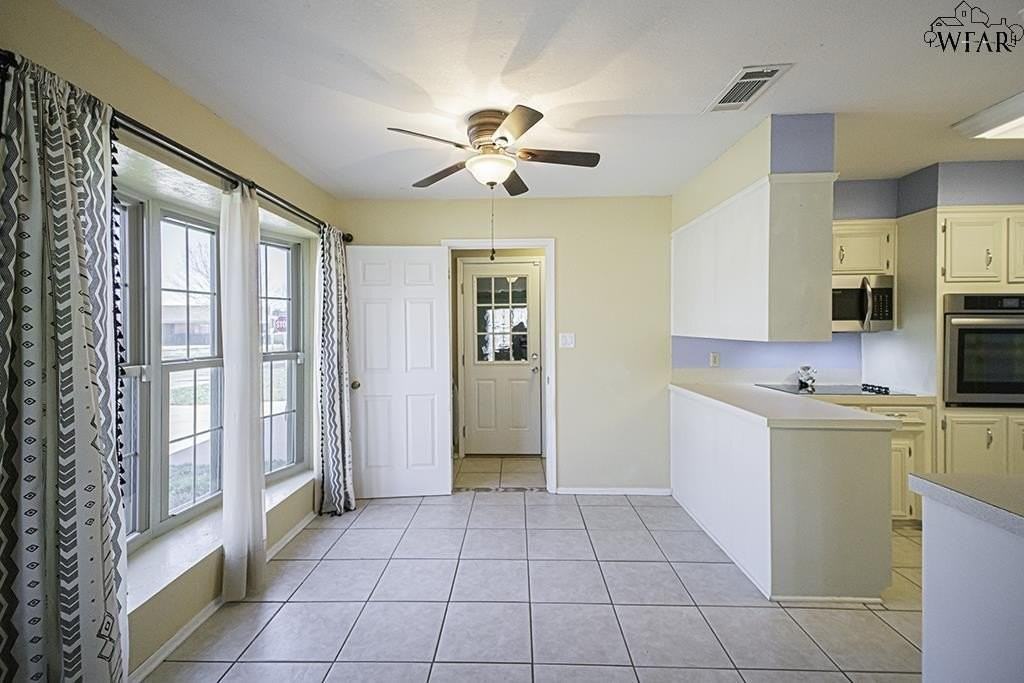 1223 Amherst St - Photo 7 of 26