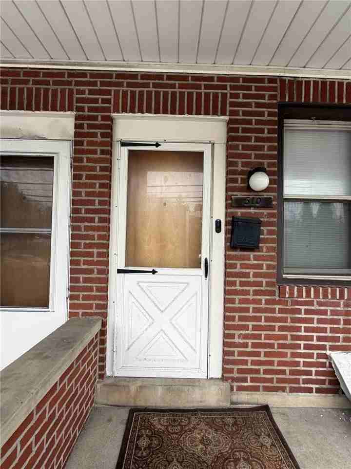 510 Ivory Ave - Photo 2 of 33