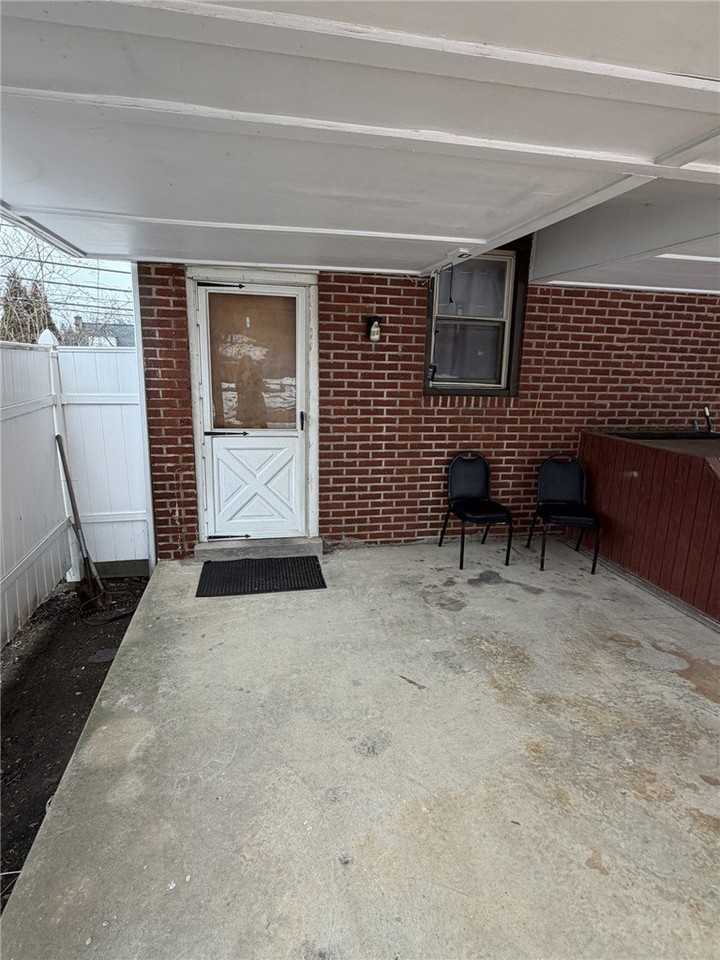 510 Ivory Ave - Photo 7 of 33