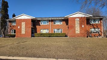 featured image of 10 Arrowhead Dr