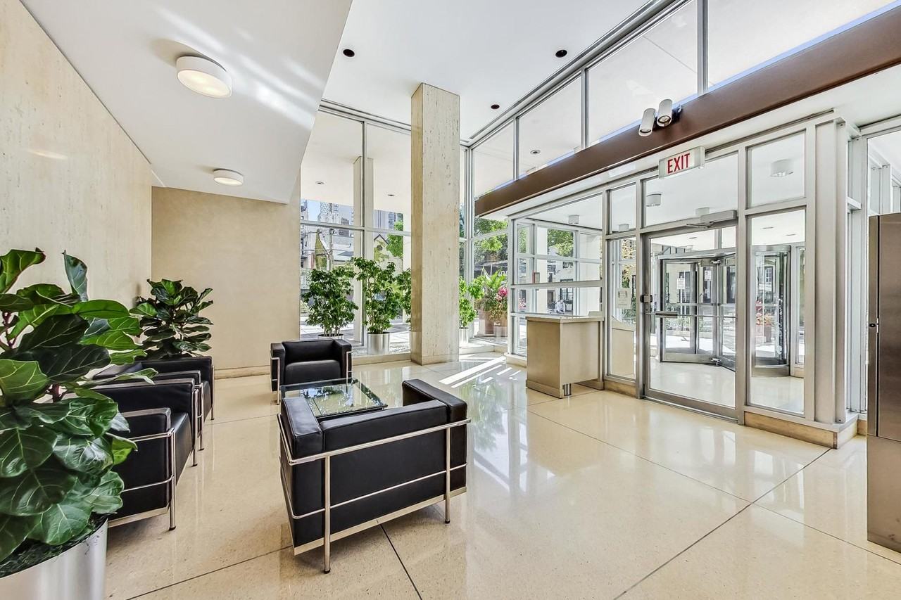 70 W Burton Pl - Photo 4 of 15