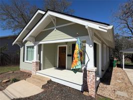 featured image of 402 W Third St