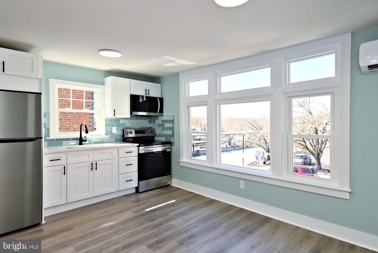 20 S Hanover St - Photo 4 of 15