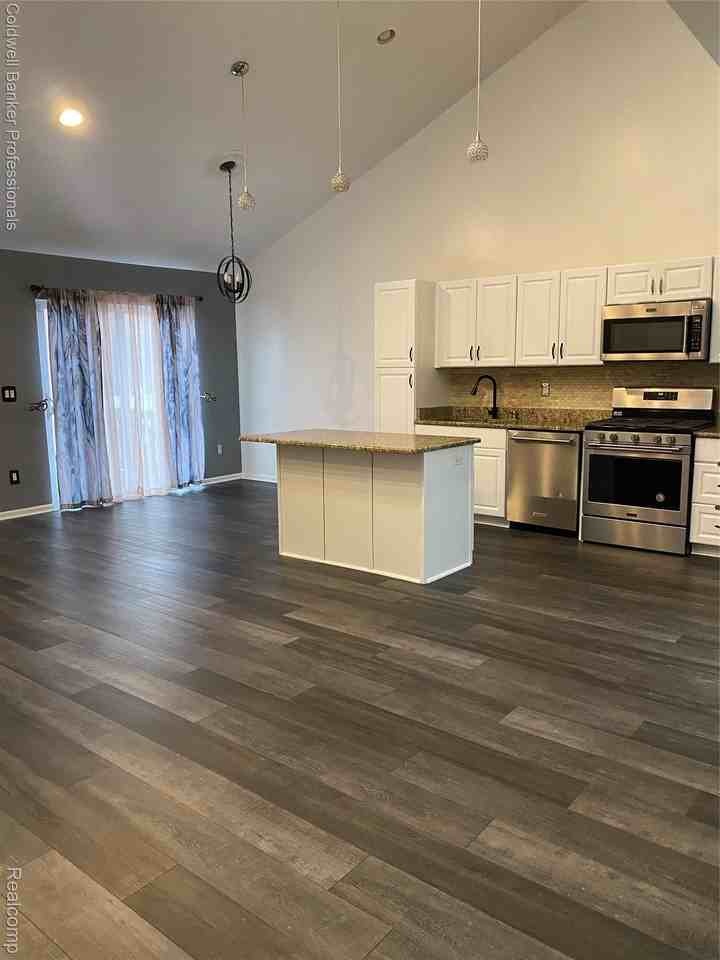 3879 Bodia Dr - Photo 2 of 25