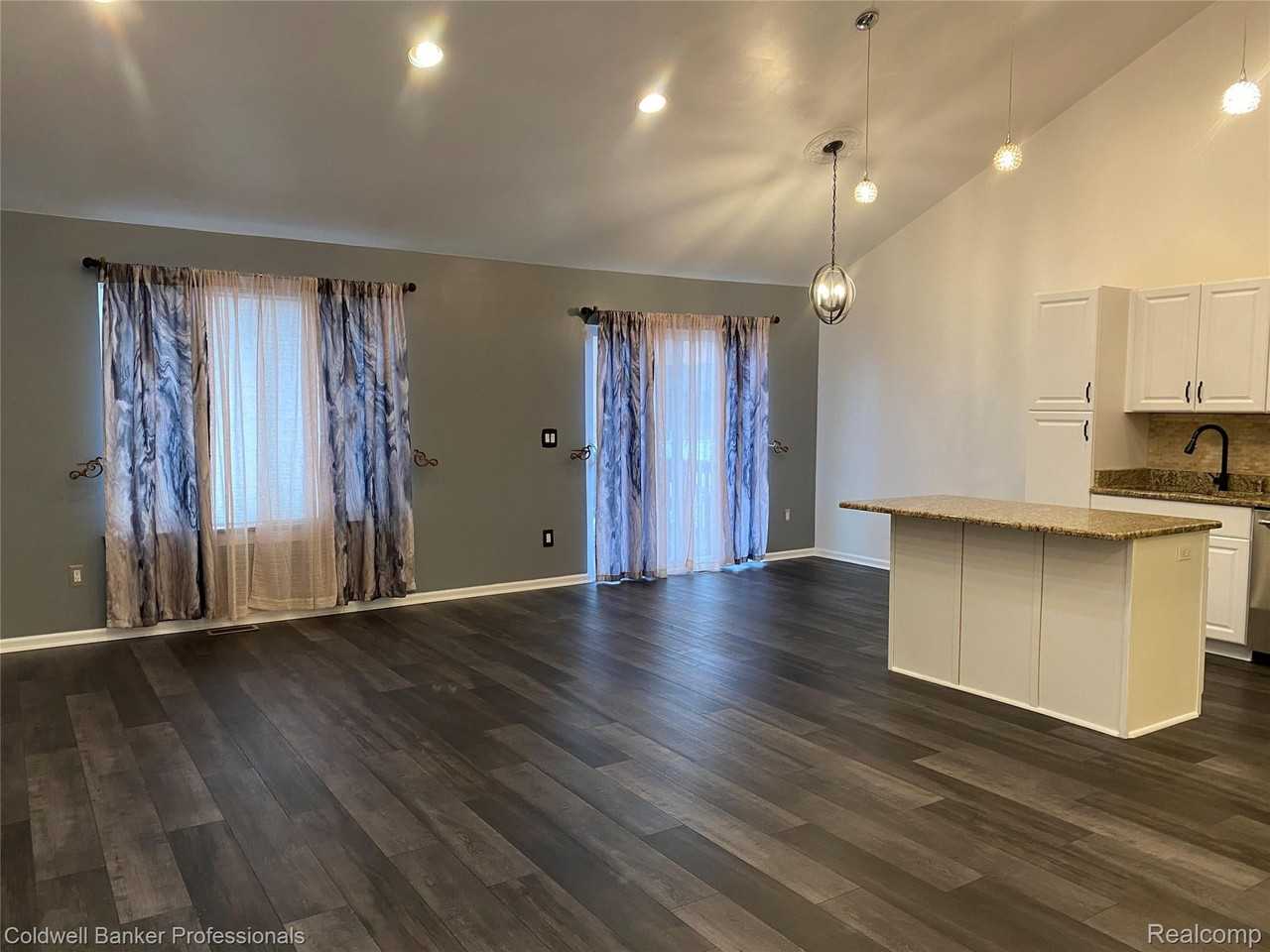 3879 Bodia Dr - Photo 7 of 25