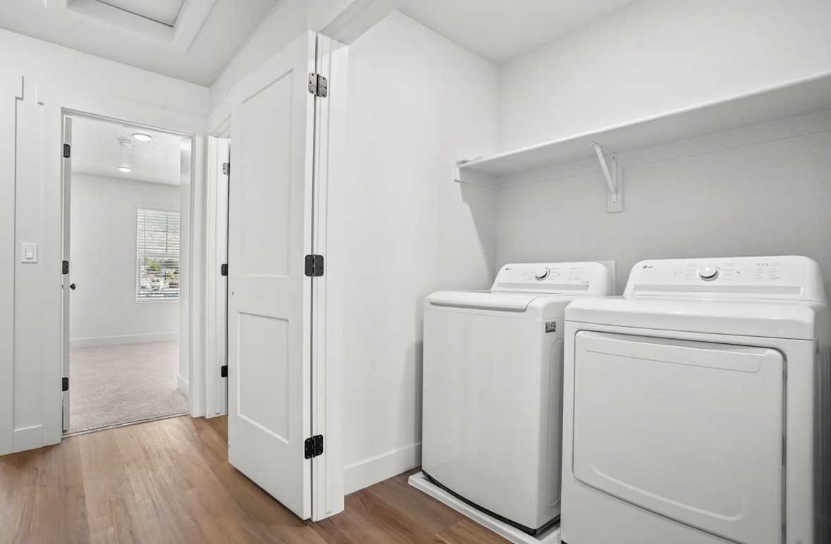 4841 W Oakford Ln - Photo 3 of 21