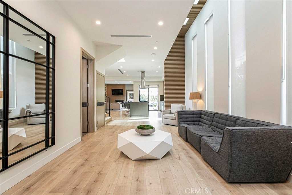 617 Hazel St - Photo 7 of 50