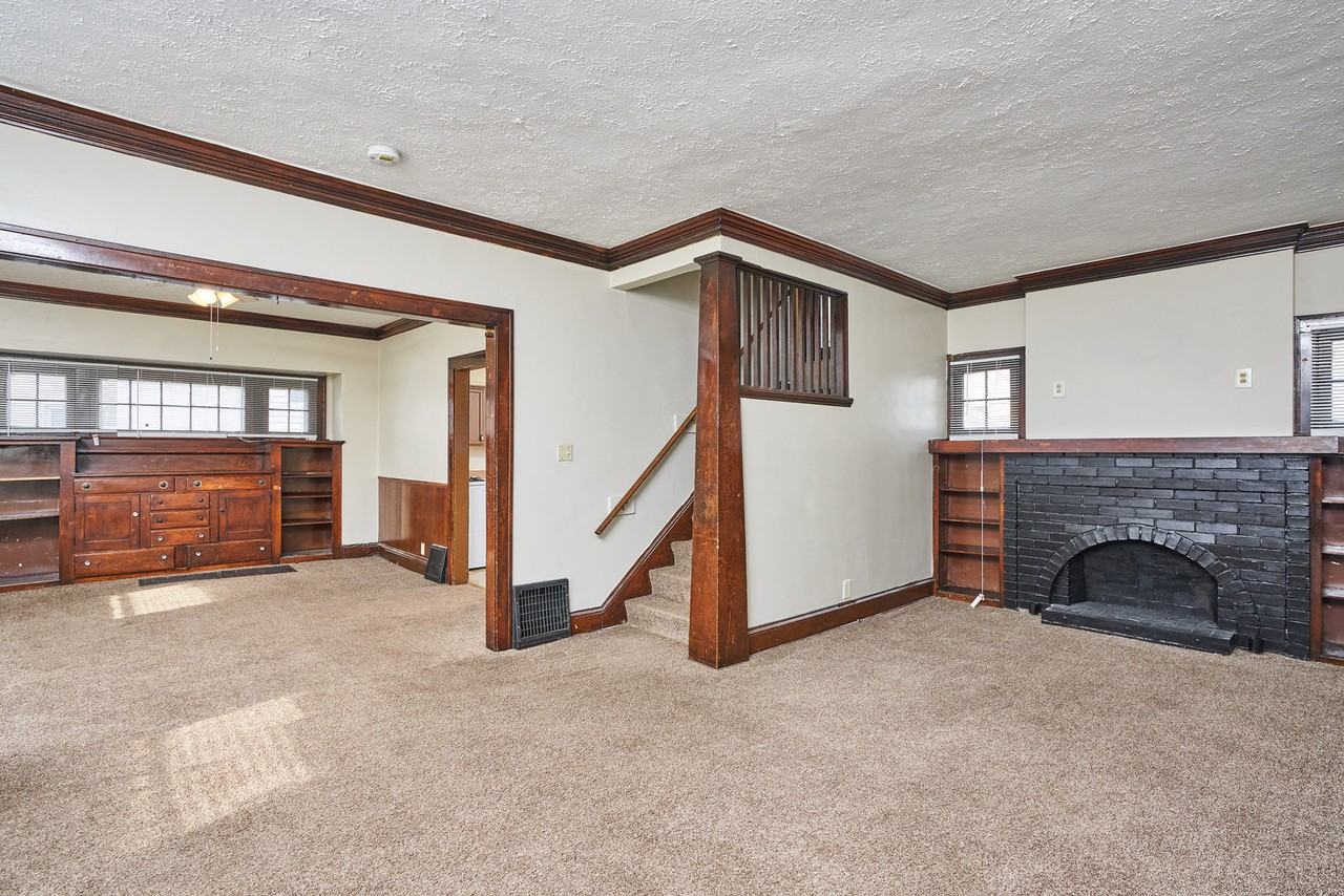 349 Beechwood Dr - Photo 3 of 15