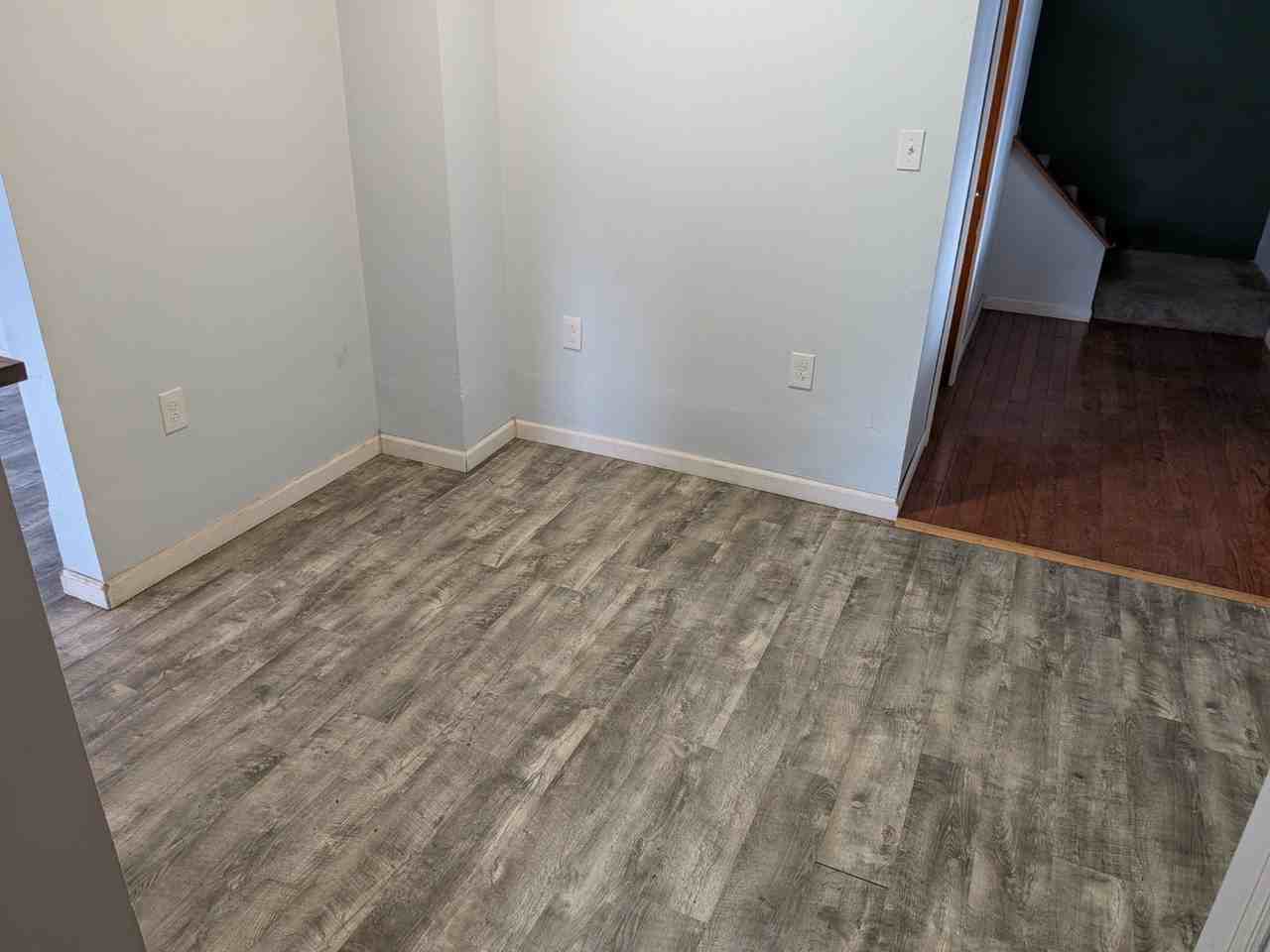 223 School St - Photo 3 of 10