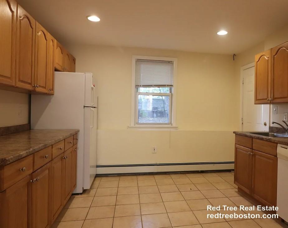 20 Magoun St #1 - Photo 6 of 10