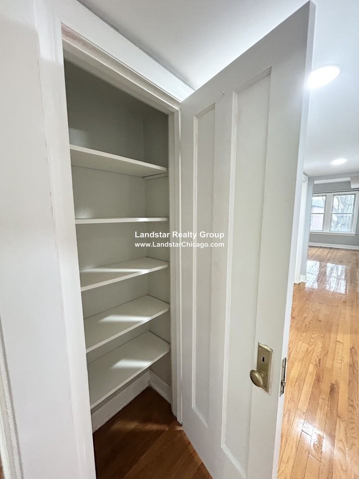 4127 N Mozart St #2 - Photo 7 of 12