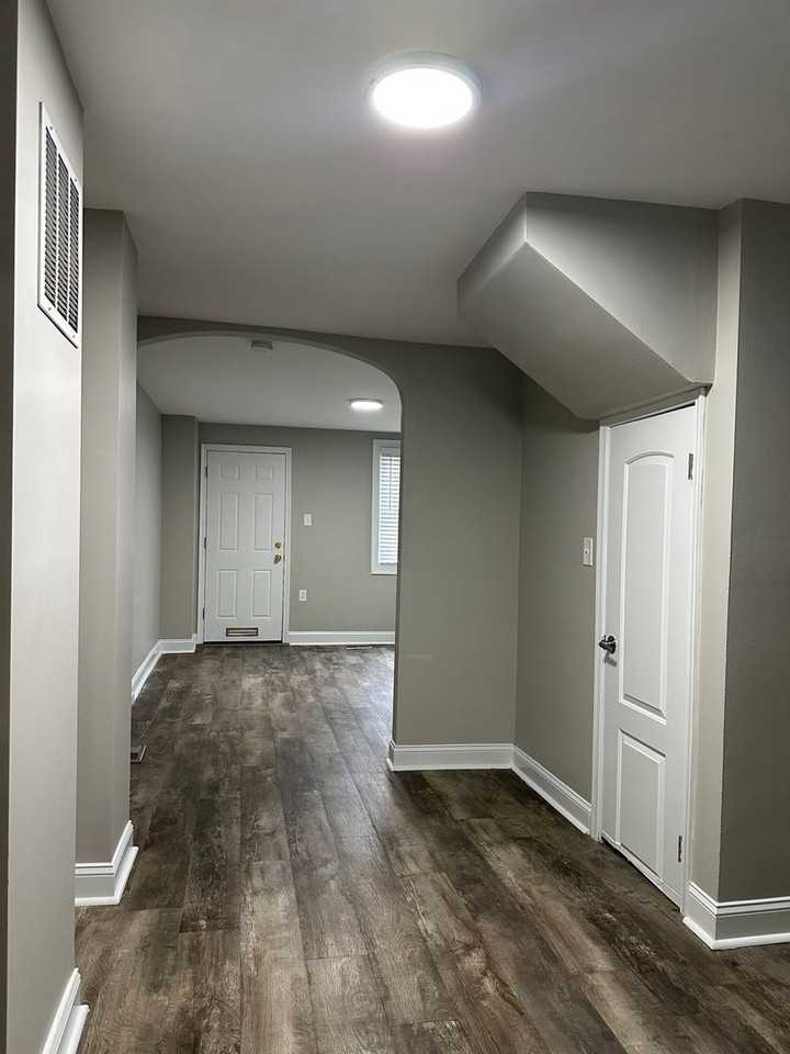 251 S Central Ave - Photo 3 of 22