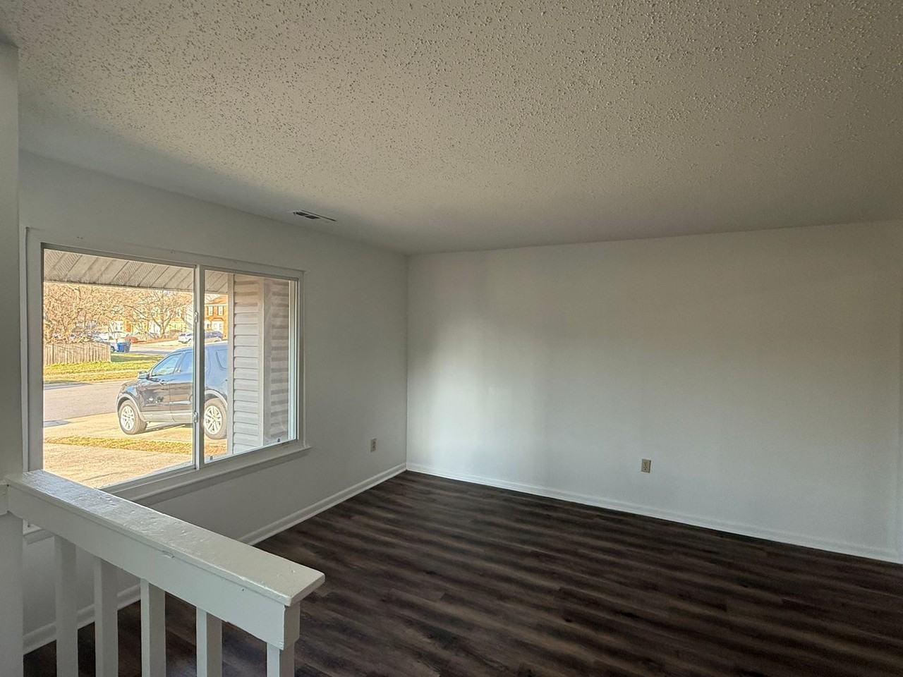 5583 Old Guard Cres - Photo 2 of 15