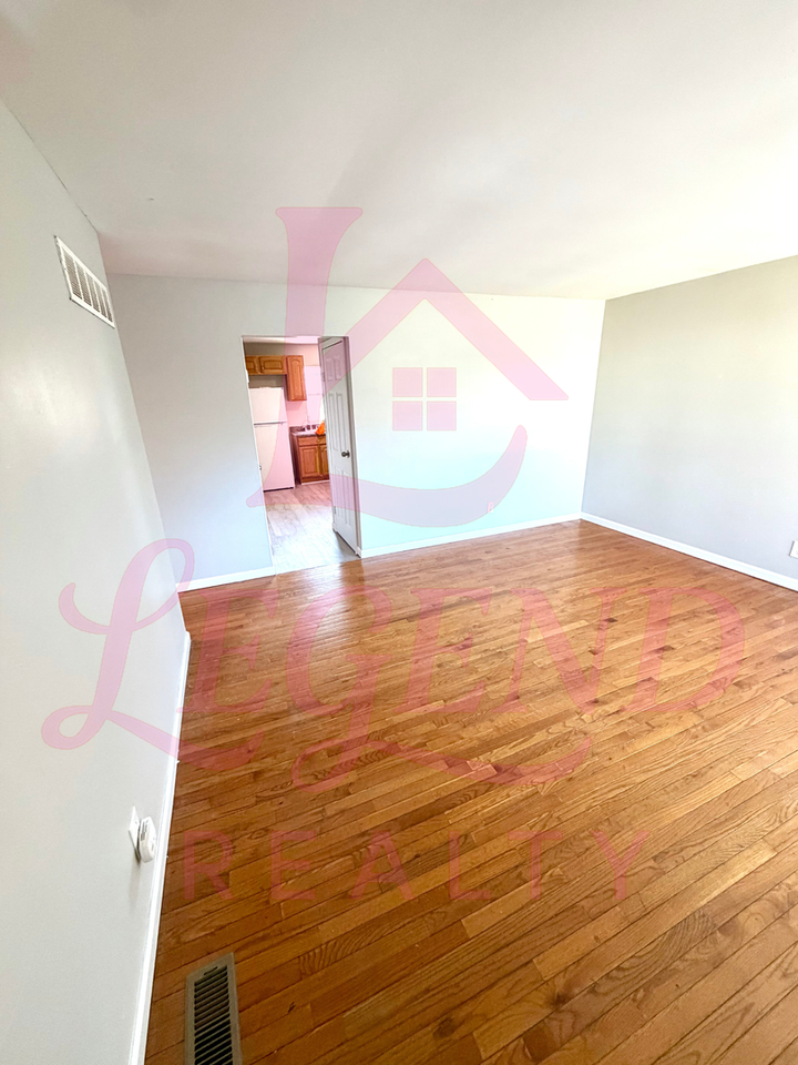 1466 Engelholm Ave - Photo 4 of 18