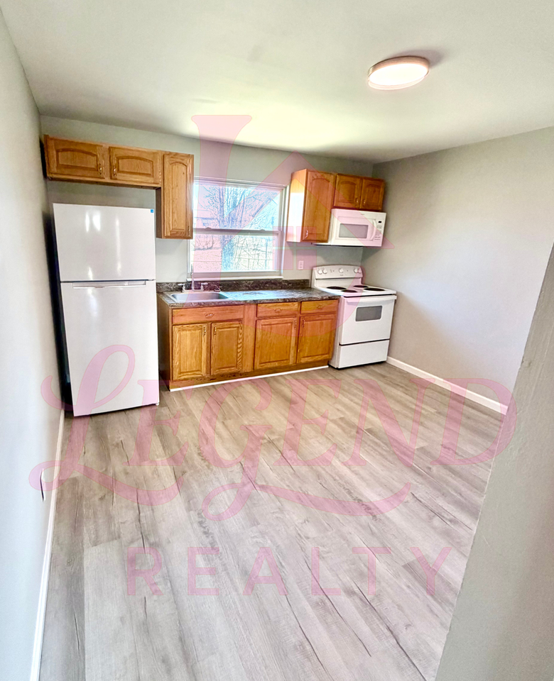 1466 Engelholm Ave - Photo 6 of 18