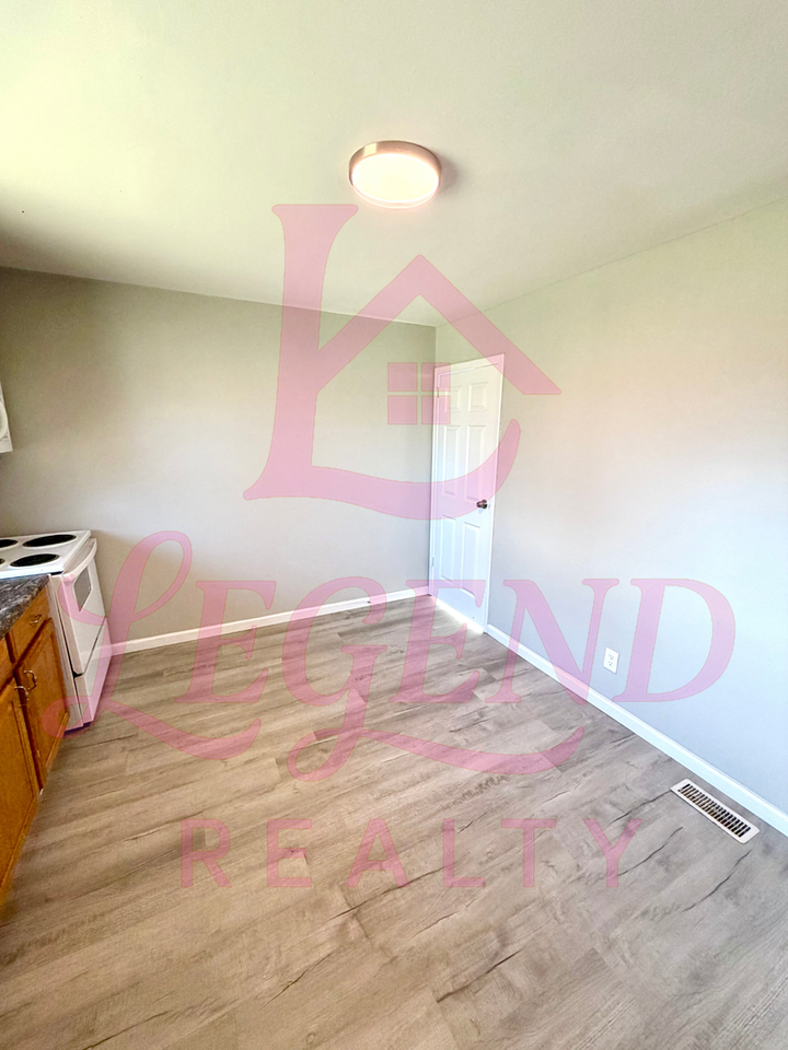 1466 Engelholm Ave - Photo 7 of 18