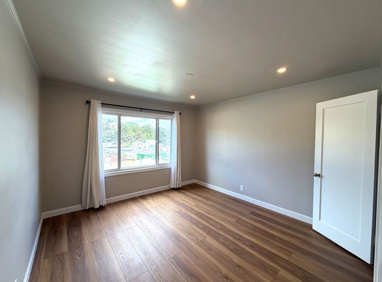 2644 Alemany Blvd - Photo 6 of 29