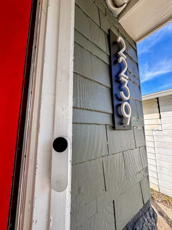 2239 66th Ave - Photo 2 of 42