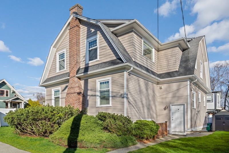 2403 N 44th St #A - Photo 2 of 22