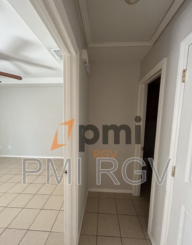 813 E Daffodil - Photo 6 of 26