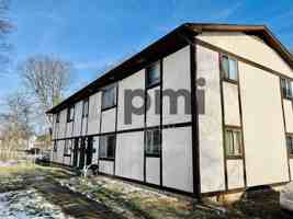 featured image of 828 Whitethorne Ave #D