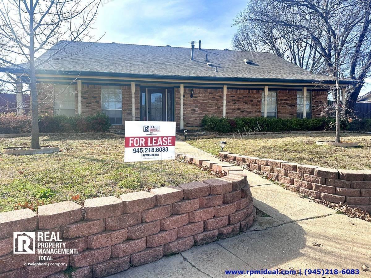 3342 Brook Glen Dr - Photo 2 of 9