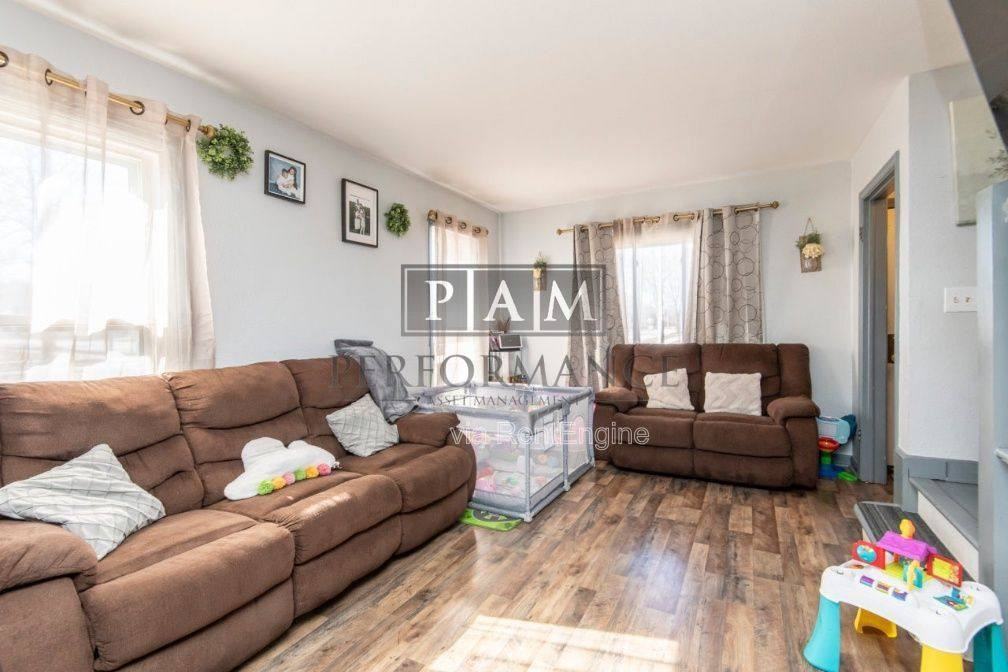 3876 S Brust Ave #3878 - Photo 2 of 9