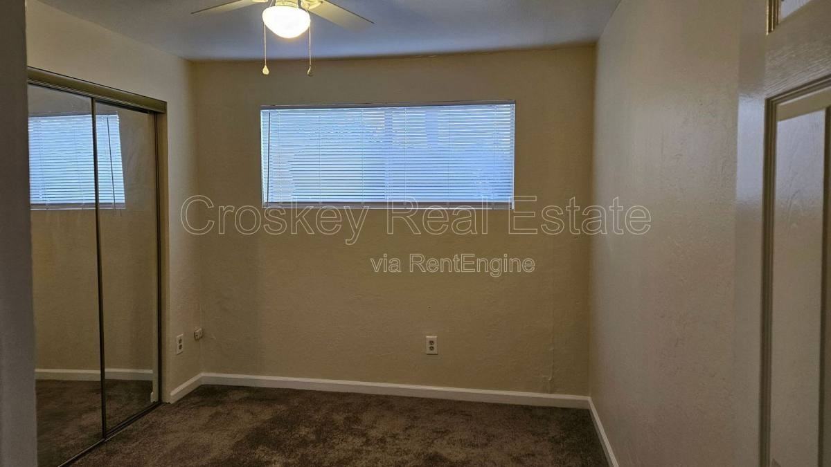 173 E 15th St - Photo 2 of 6