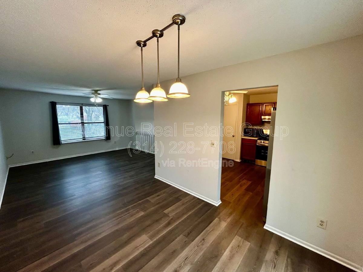 662 Lakewood Dr - Photo 3 of 10