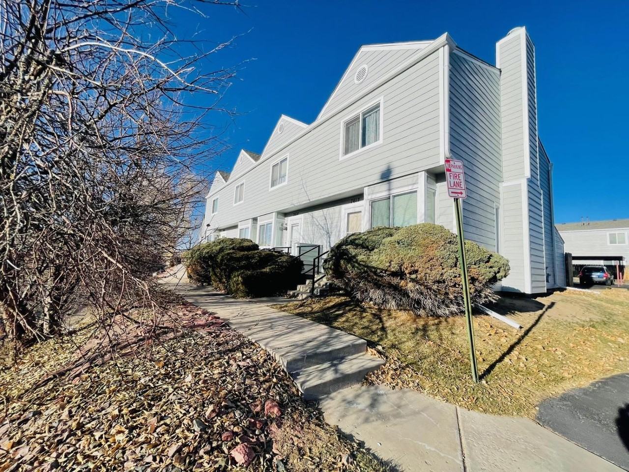 7612 Lexington Manor Dr - Photo 2 of 32