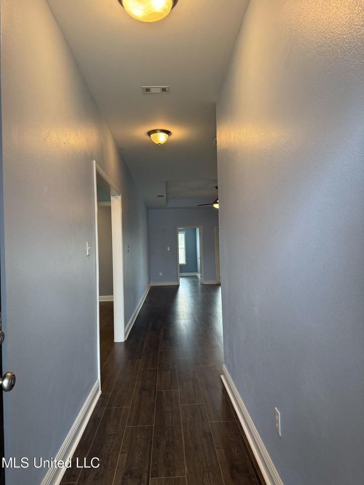 17355 Palm Ridge Dr - Photo 2 of 20